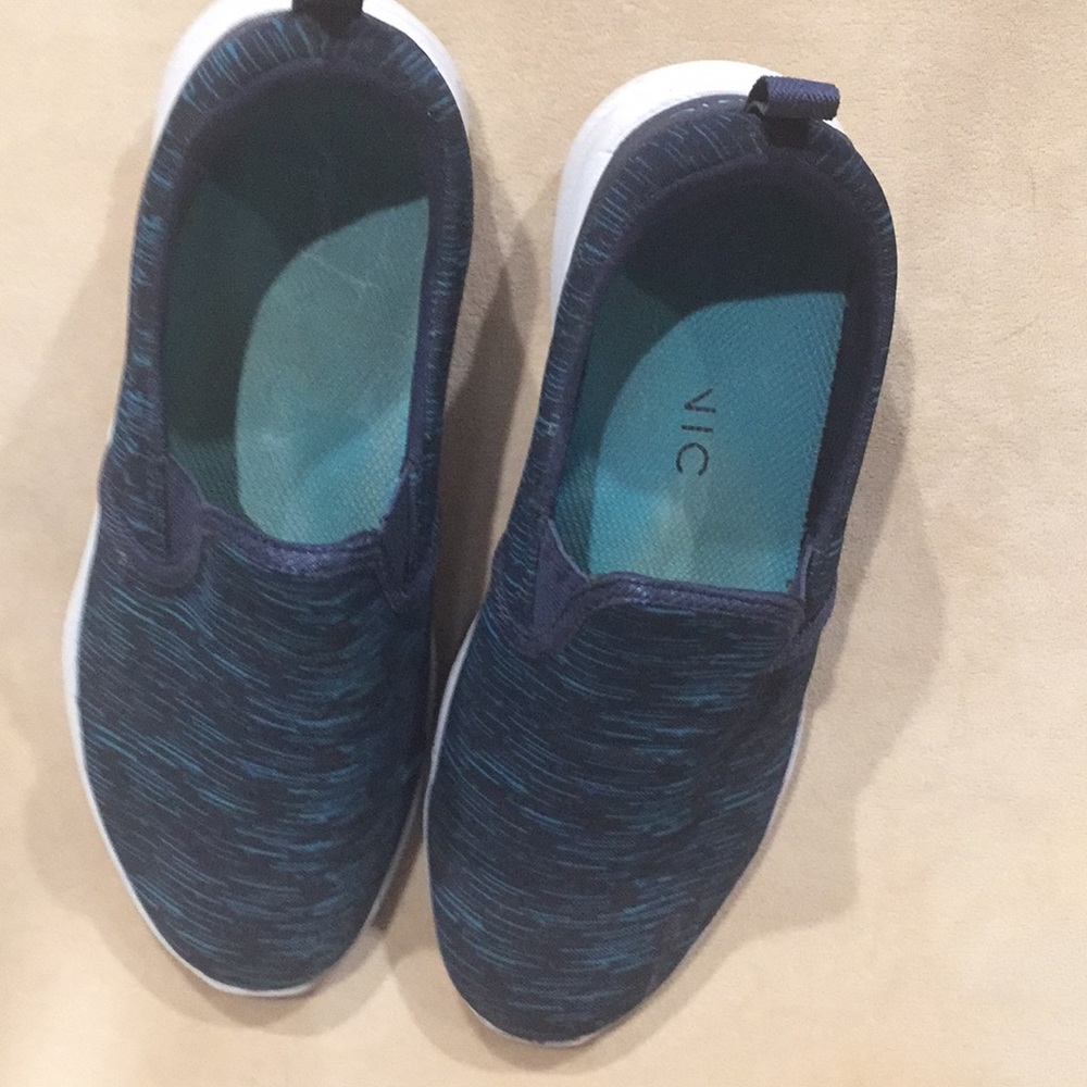 Slide on tennis shoes